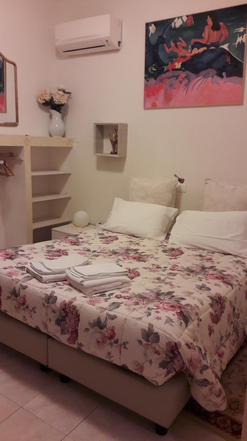 Sottoriva36 Bed & Breakfast เวโรนา ภายนอก รูปภาพ