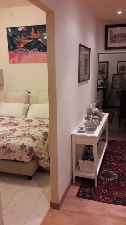 Sottoriva36 Bed & Breakfast เวโรนา ภายนอก รูปภาพ